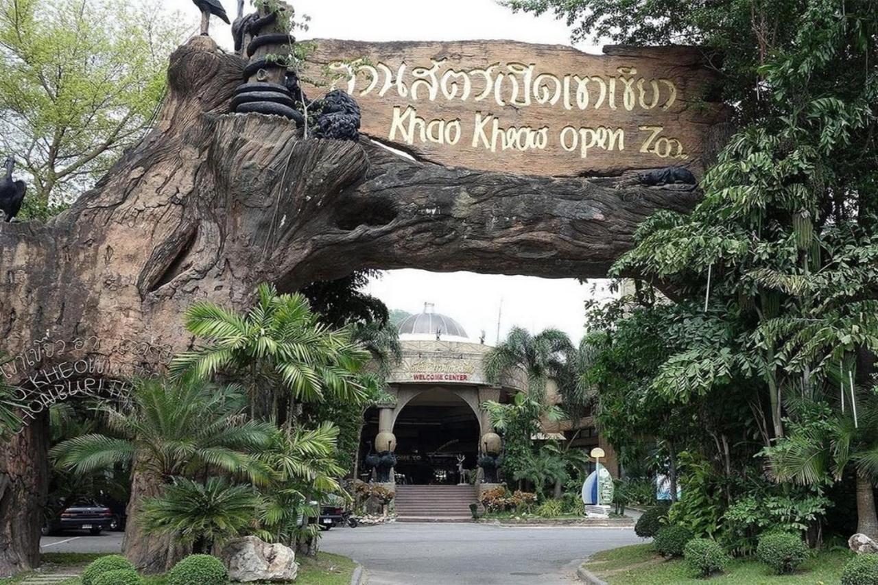 Sriracha Hotel And Spa Ban Huai Yai Phrom Zewnętrze zdjęcie
